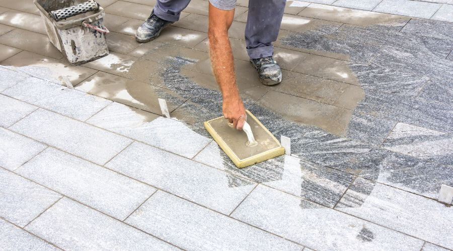 Professional gutter cleaning in Butler, MO